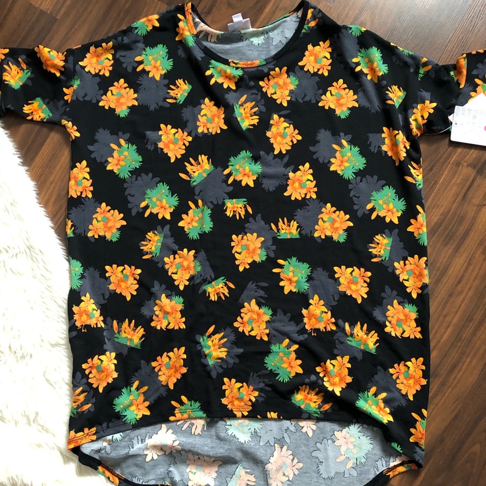 NWT LLR top Size S